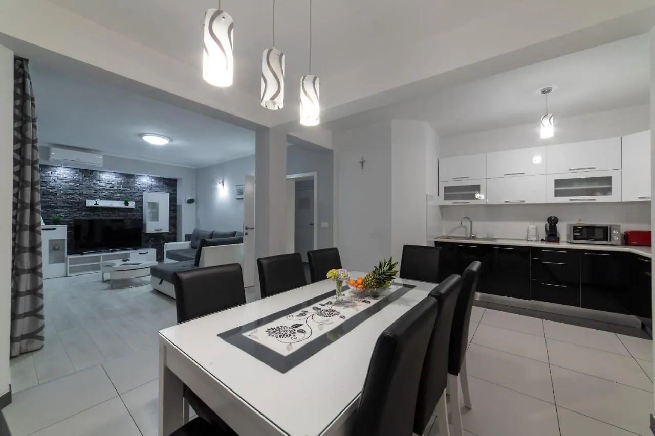 Apartment Villa Ban Trogir