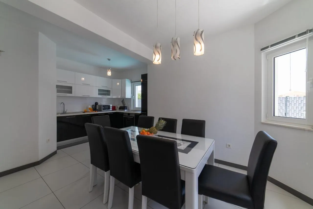Apartment Villa Ban Trogir