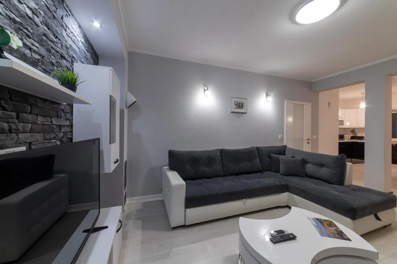 Villa Ban Trogir Apartment