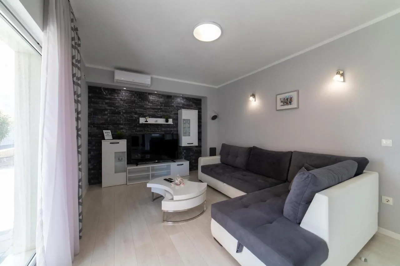 Apartment Villa Ban Trogir