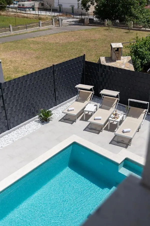 Apartment Villa Ban Trogir