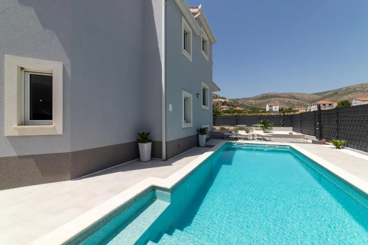 Villa Ban Trogir Croatia