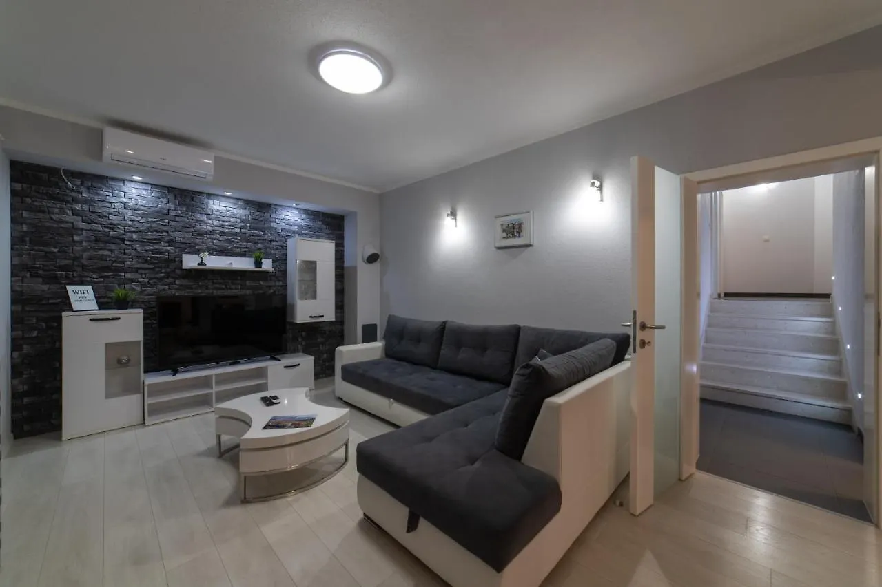 Villa Ban Trogir